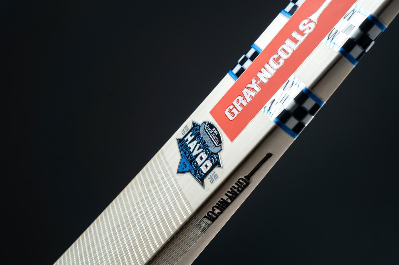 What bat shapes do professional cricketers use? Get them now!