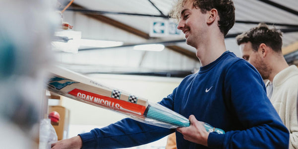 How Do I Choose A Cricket Bat