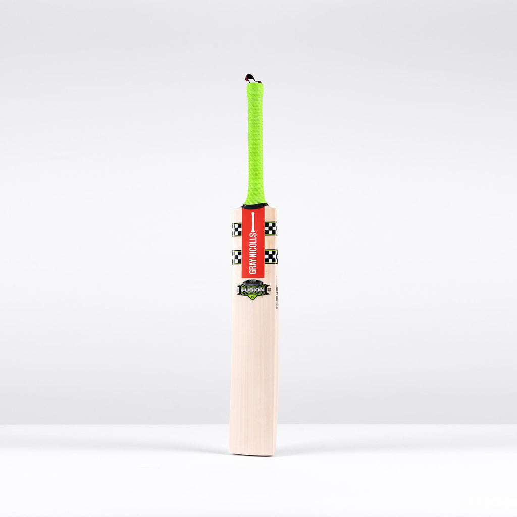 CAKA26English Willow Bats Fusion Players Edition Bat Face Left