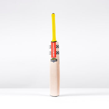 CBBA26Kashmir Willow Bats Havoc HB317 Warrior SH Bat Face Left