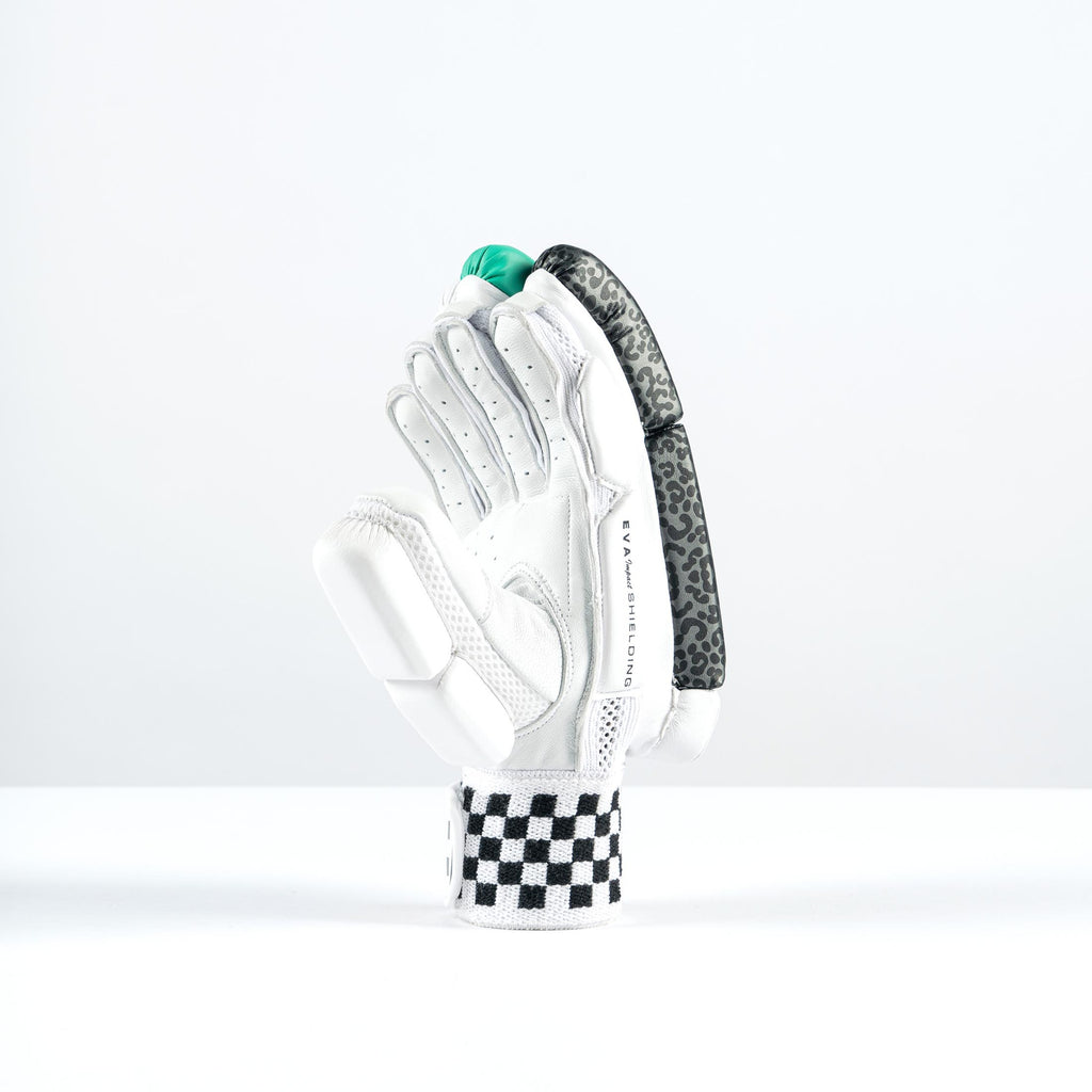 CGEB26Batting Gloves Gem 3.1 400 Batting Glove, Bottom Hand Thumb