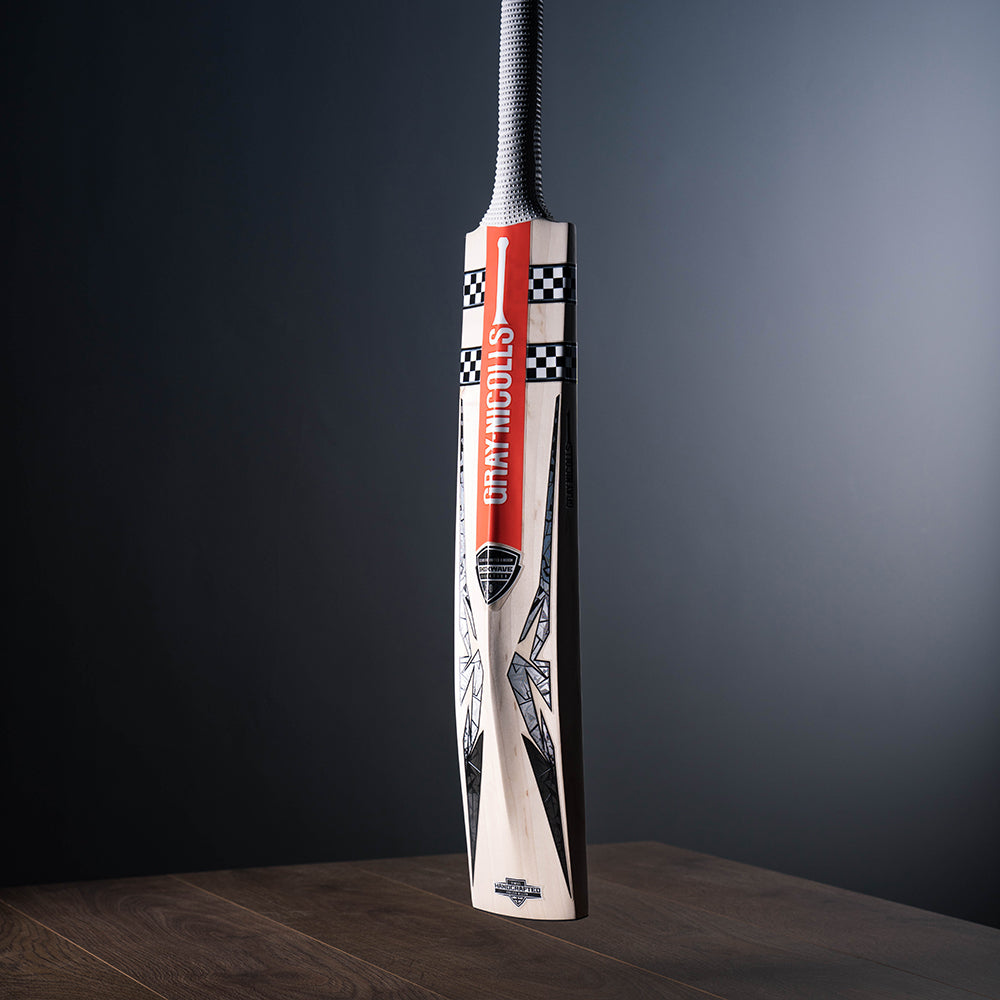 Shockwave 2.0 Power Junior Cricket Bat