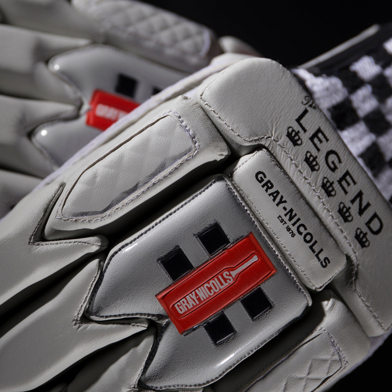 Gray nicolls deals legend batting gloves