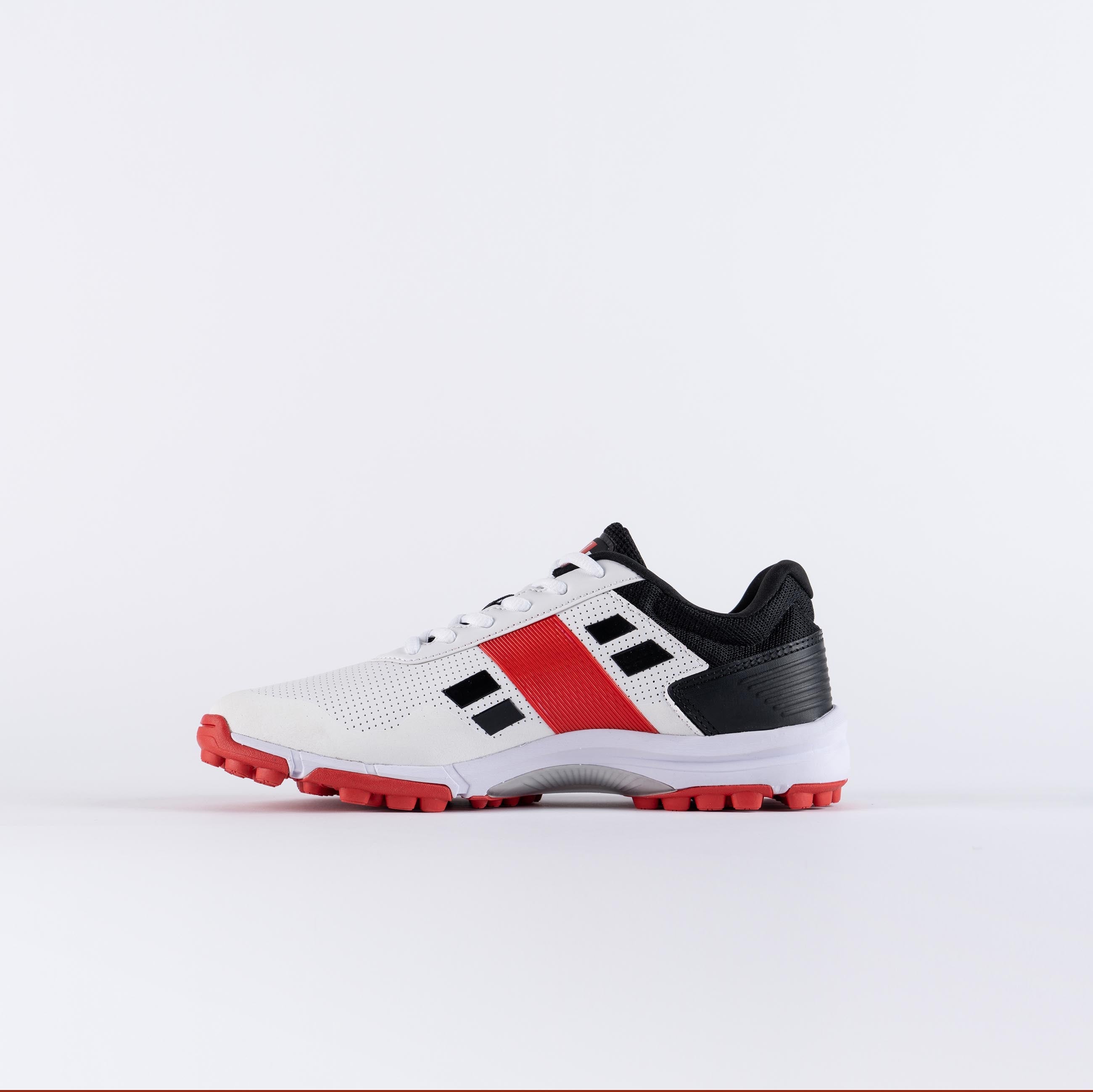 Cricket shoes size 4 top